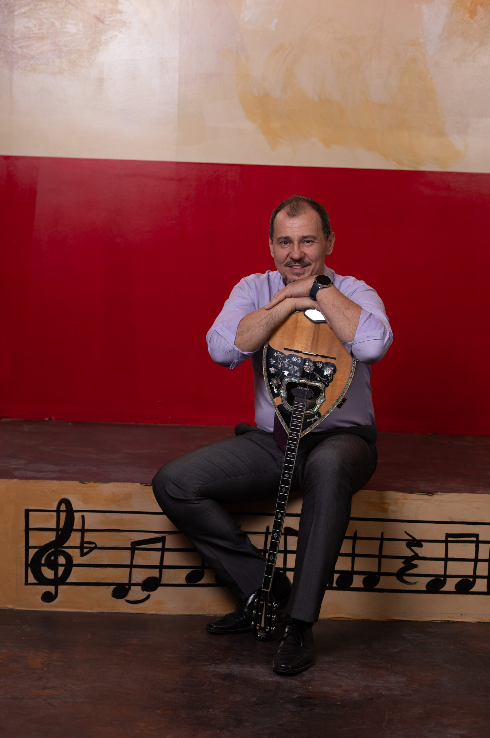 Spyros Patras with his bouzouki